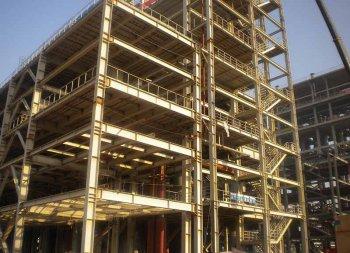 东莞市品鑫钢结构工程 产品展厅 >钢结构天桥 免费设计 20年